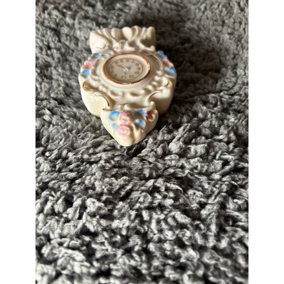 Vintage Mantel Clock Ceramic Porcelain Figurine Made In Japan - Picture 4 of 7